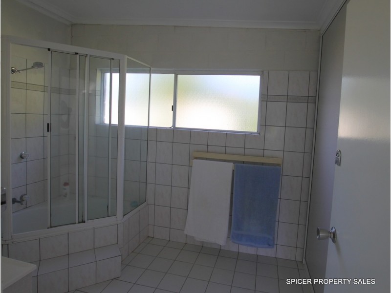 21 Brannigan Street, Tully QLD 4854