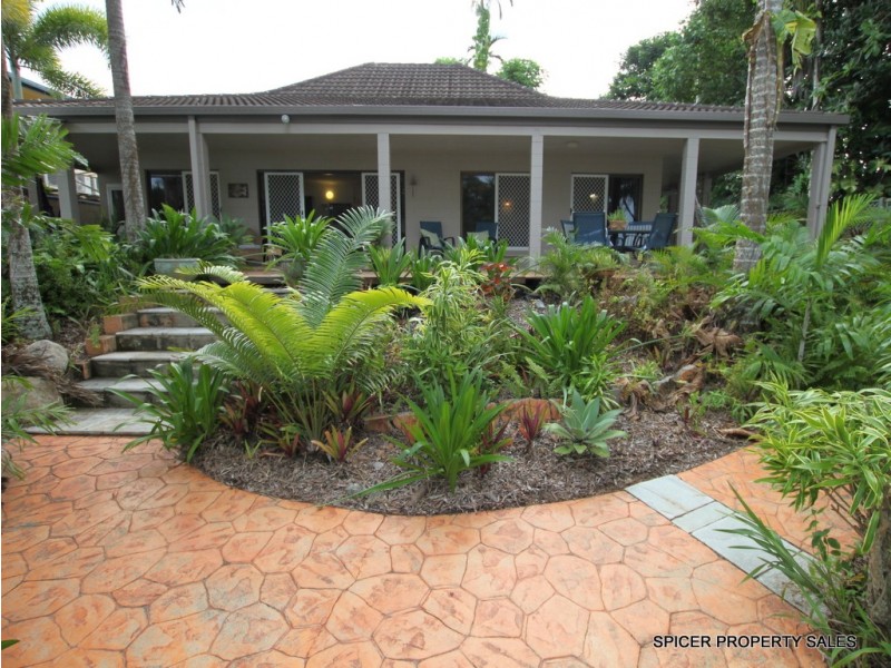 26 Kennedy Esplanade, South Mission Beach QLD 4852