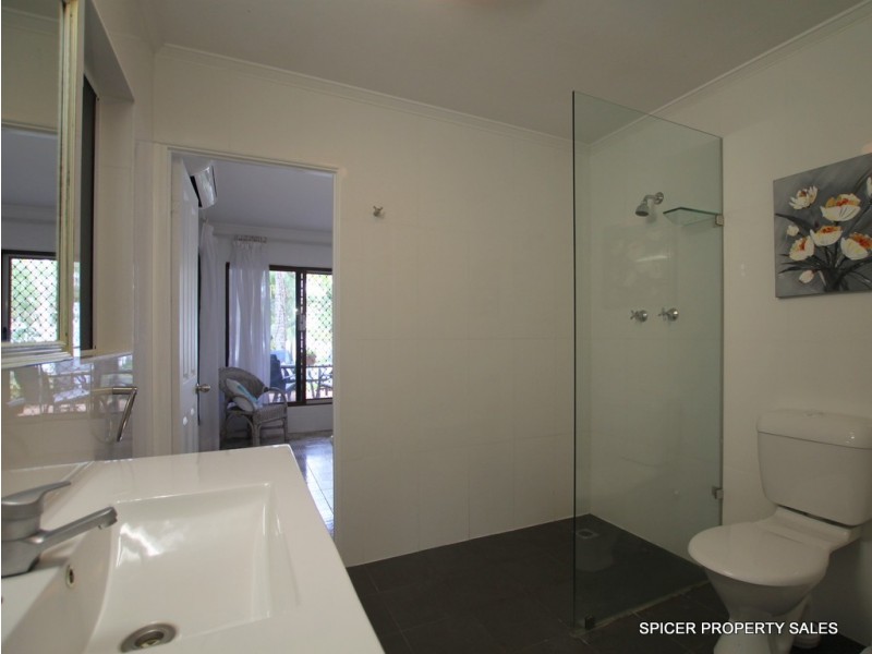 26 Kennedy Esplanade, South Mission Beach QLD 4852