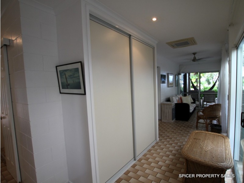 26 Kennedy Esplanade, South Mission Beach QLD 4852