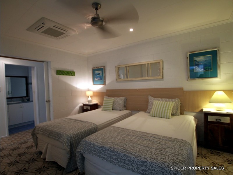 26 Kennedy Esplanade, South Mission Beach QLD 4852