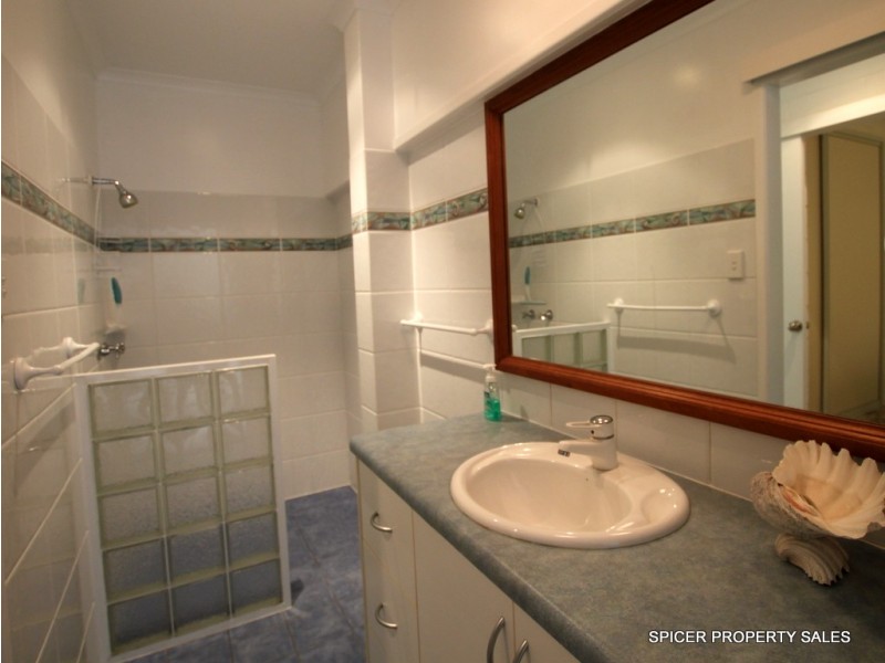 26 Kennedy Esplanade, South Mission Beach QLD 4852