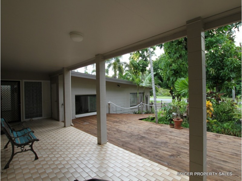 26 Kennedy Esplanade, South Mission Beach QLD 4852