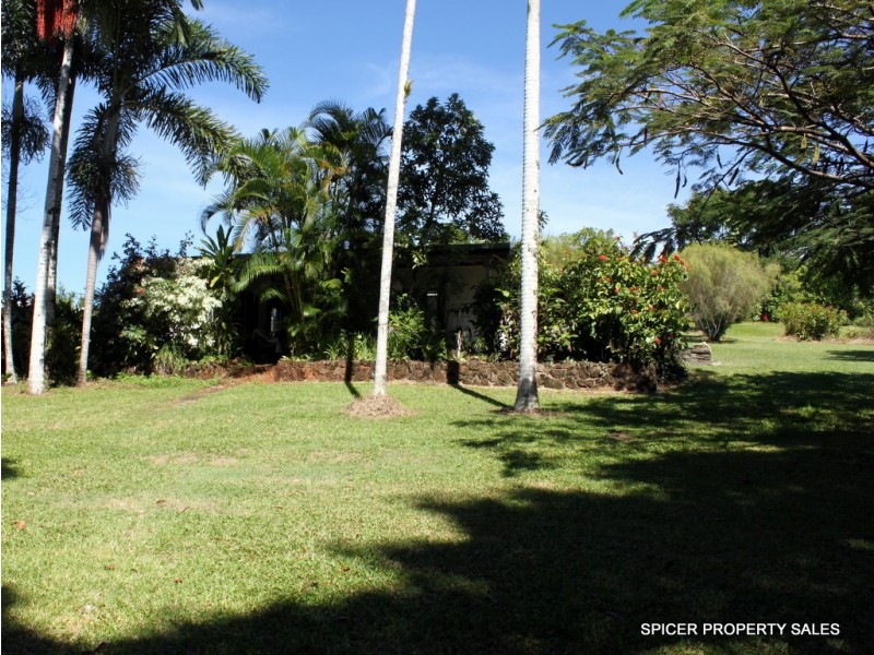 76 North Hull Road, Carmoo QLD 4852