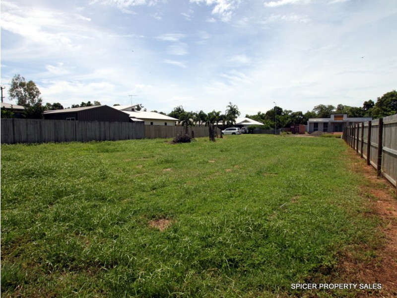 4 Volute Court, Mission Beach QLD 4852