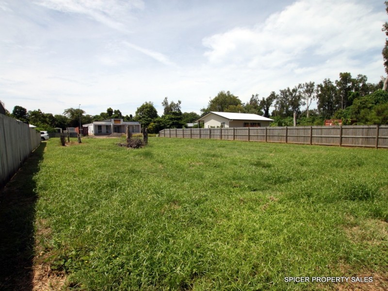 4 Volute Court, Mission Beach QLD 4852