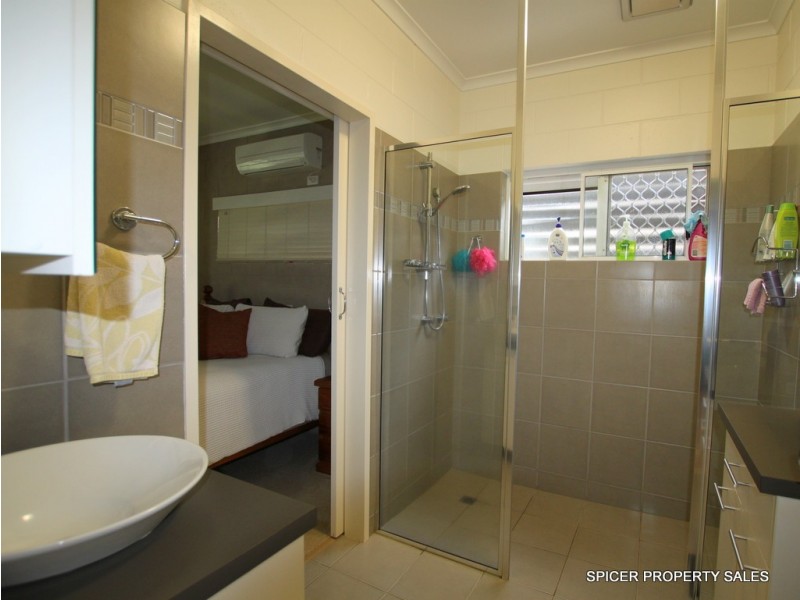 23 Hielscher Street, Tully QLD 4854