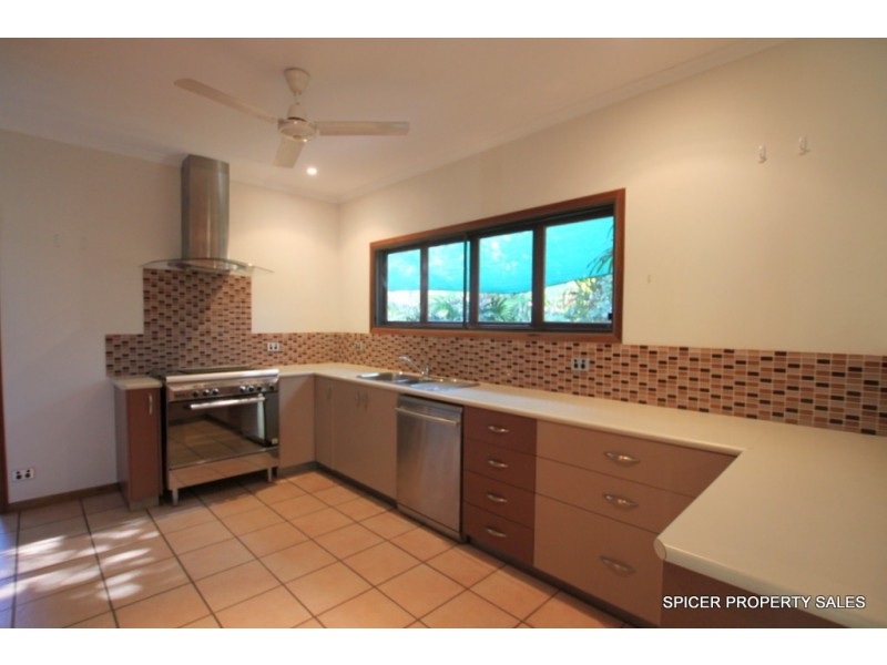 3 Giufre Crescent, Wongaling Beach QLD 4852