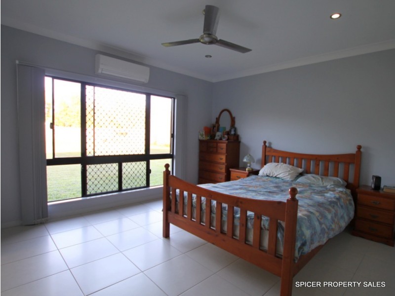 3 Nivosa Court, Mission Beach QLD 4852