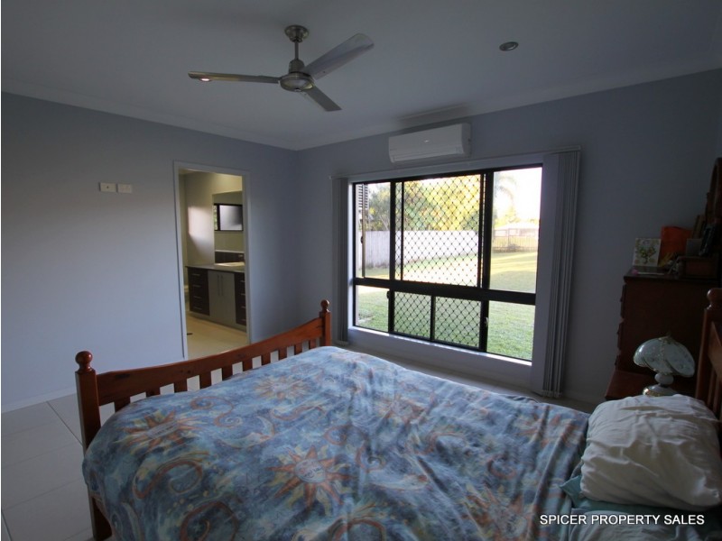 3 Nivosa Court, Mission Beach QLD 4852