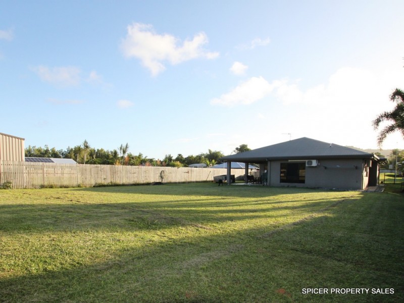 3 Nivosa Court, Mission Beach QLD 4852
