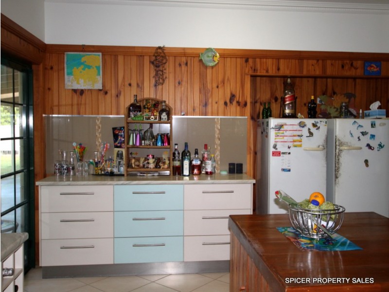 80 Paradise Palm Drive, Tully Heads QLD 4854