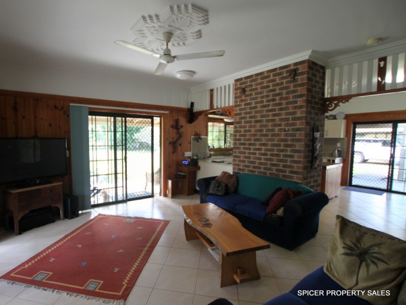 80 Paradise Palm Drive, Tully Heads QLD 4854