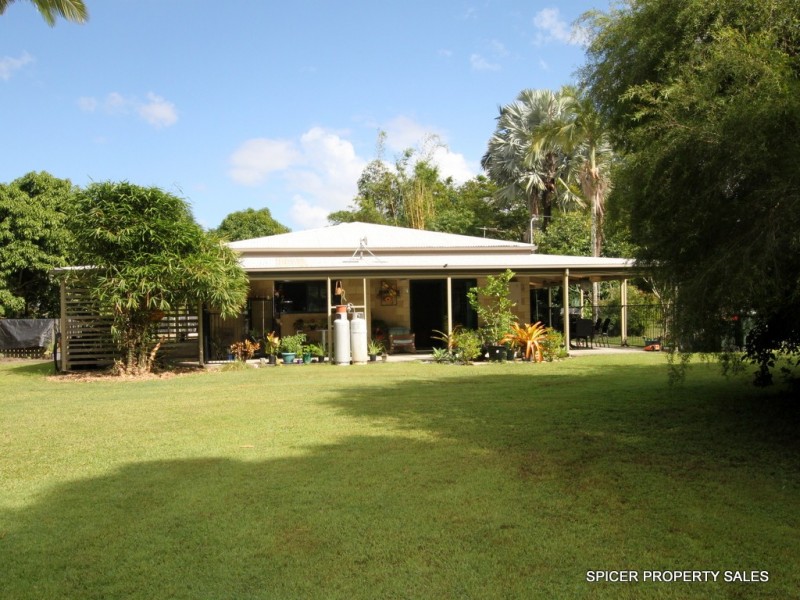 80 Paradise Palm Drive, Tully Heads QLD 4854