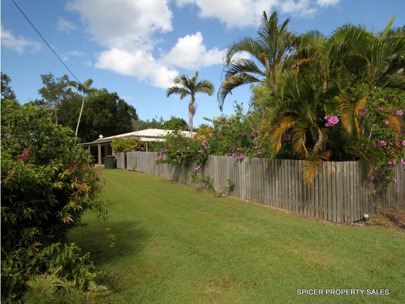 80 Paradise Palm Drive, Tully Heads QLD 4854