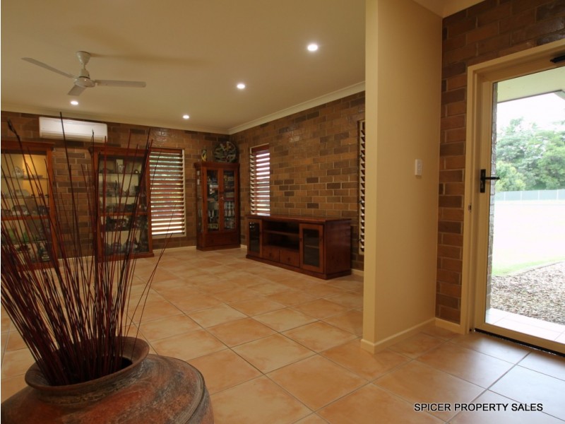 16 Ruby Crescent, Bulgun QLD 4854