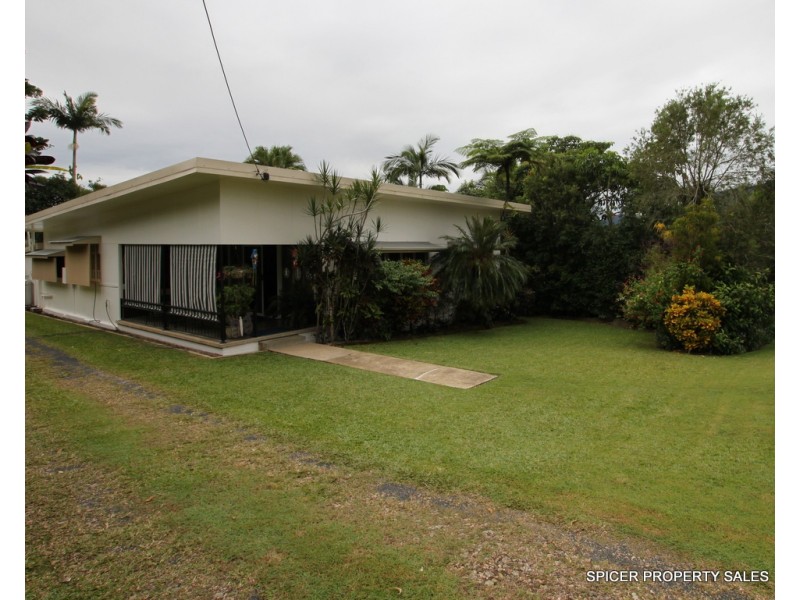 6 Mars Street, Tully QLD 4854