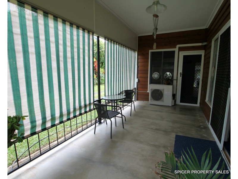 6 Mars Street, Tully QLD 4854