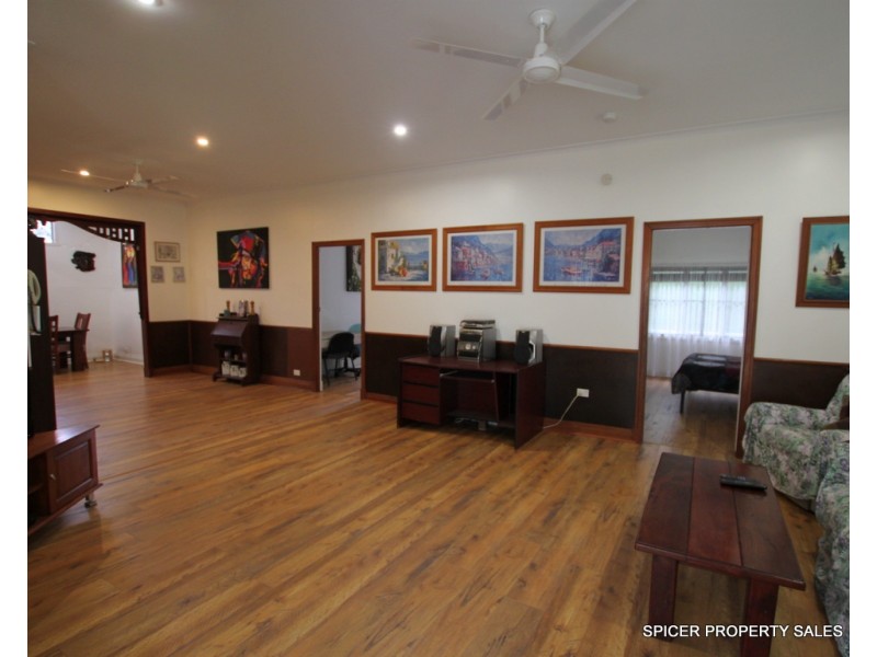 6 Mars Street, Tully QLD 4854