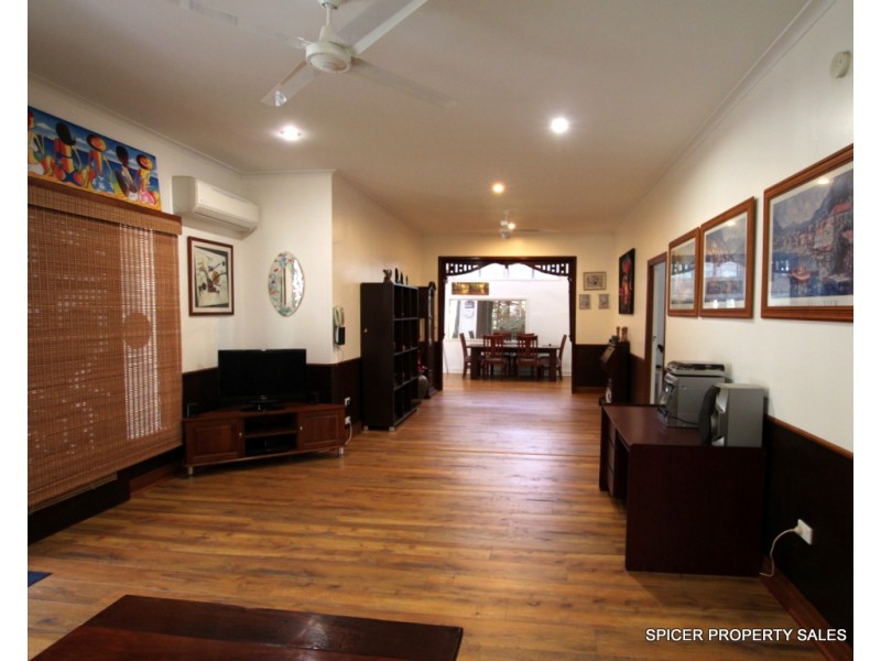 6 Mars Street, Tully QLD 4854