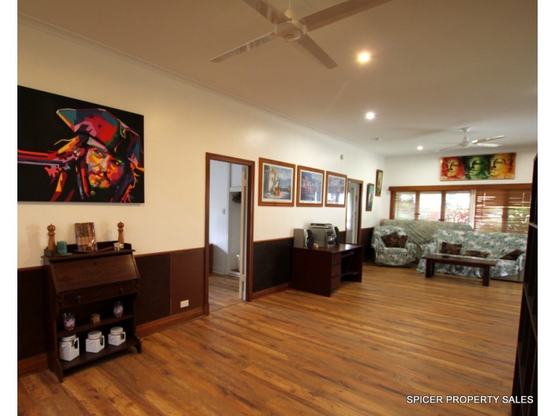 6 Mars Street, Tully QLD 4854