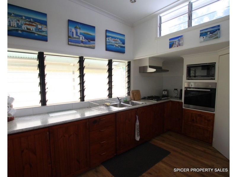 6 Mars Street, Tully QLD 4854