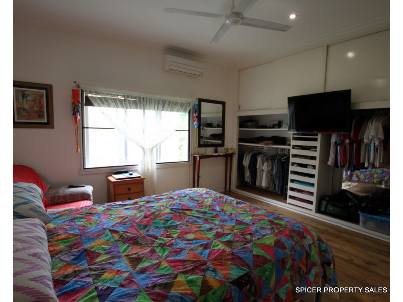 6 Mars Street, Tully QLD 4854
