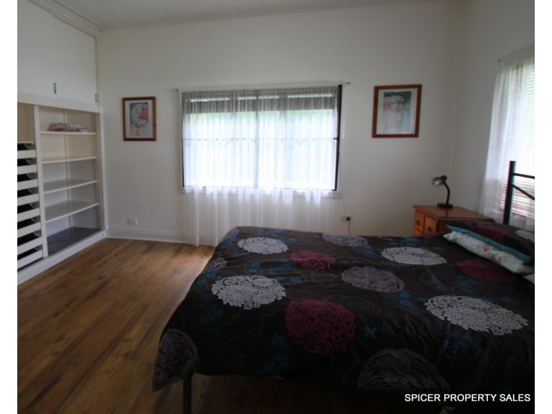 6 Mars Street, Tully QLD 4854