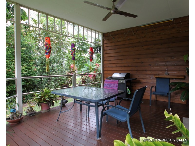 6 Mars Street, Tully QLD 4854