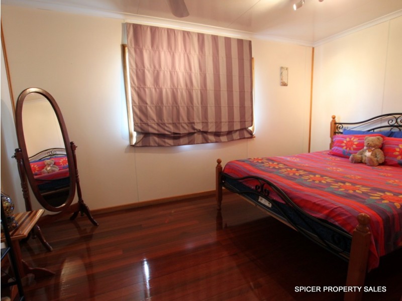 2 Trower Street, Tully QLD 4854