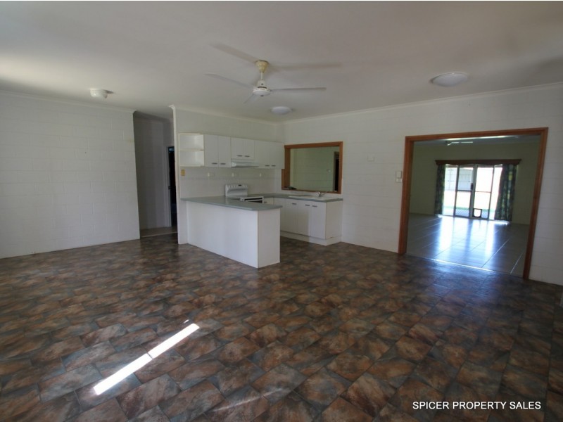 17 Bosel Court, Bulgun QLD 4854