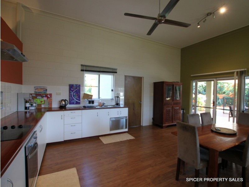 55 Vipiana Drive, Tully Heads QLD 4854