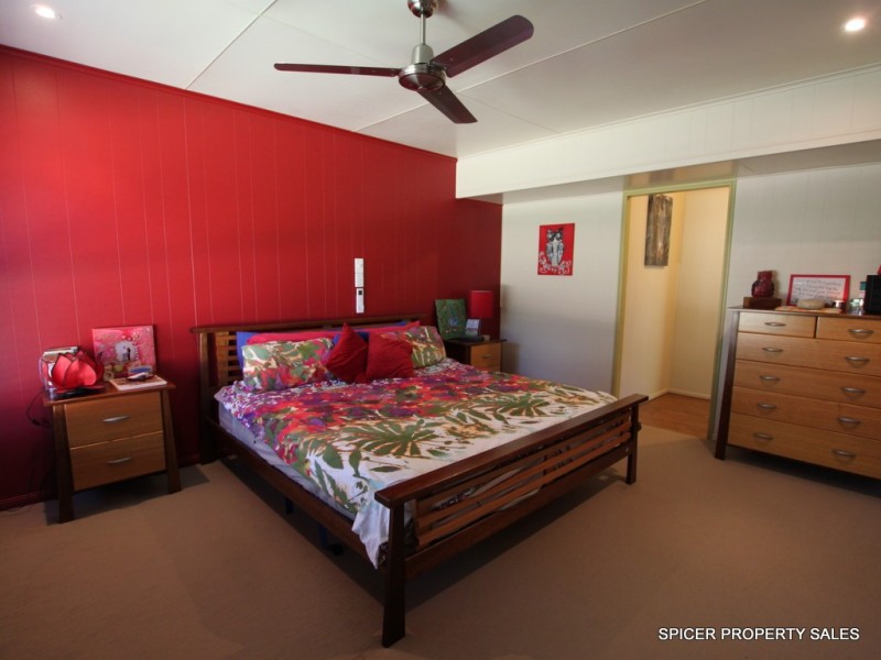 55 Vipiana Drive, Tully Heads QLD 4854