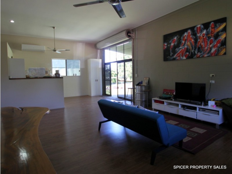 55 Vipiana Drive, Tully Heads QLD 4854