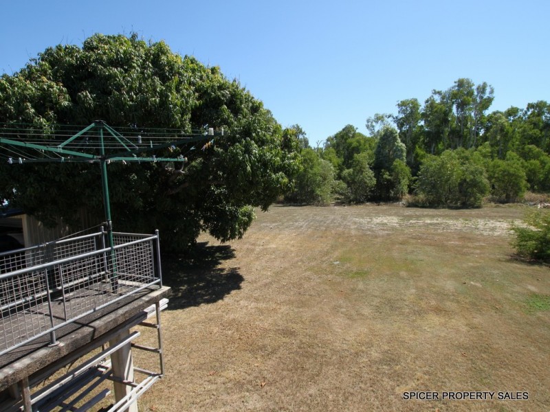 61 Taylor Street, Tully Heads QLD 4854