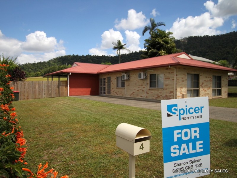 4 Dore Street, Tully QLD 4854