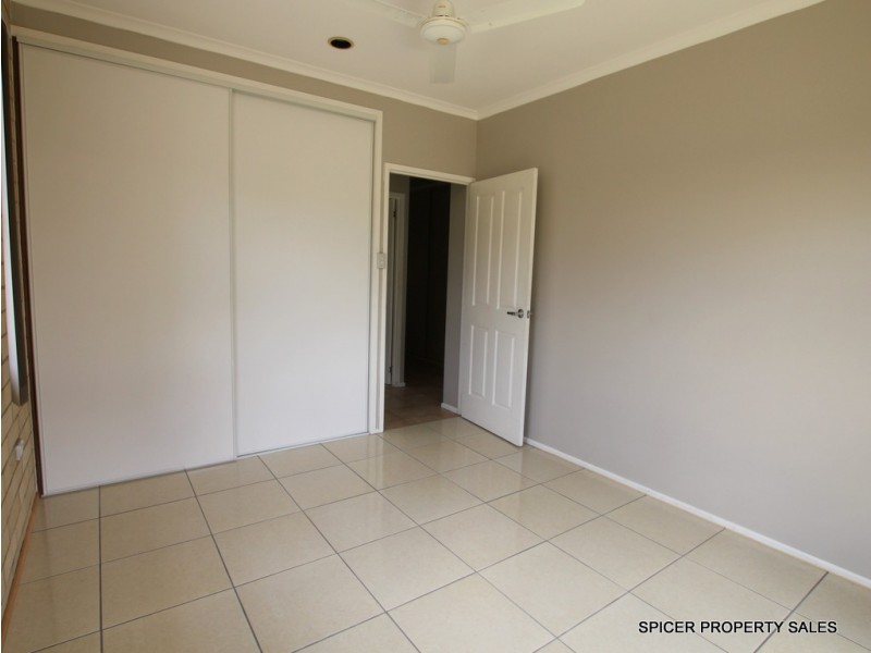 4 Dore Street, Tully QLD 4854