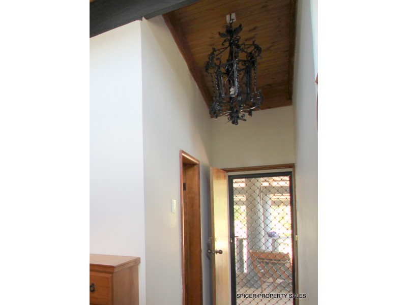 109 Taylor Street, Tully Heads QLD 4854