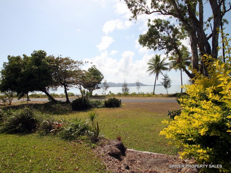 78 Kennedy Esplanade, South Mission Beach QLD 4852