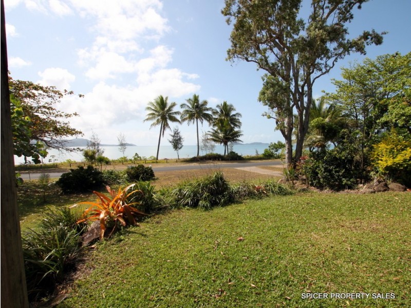 78 Kennedy Esplanade, South Mission Beach QLD 4852