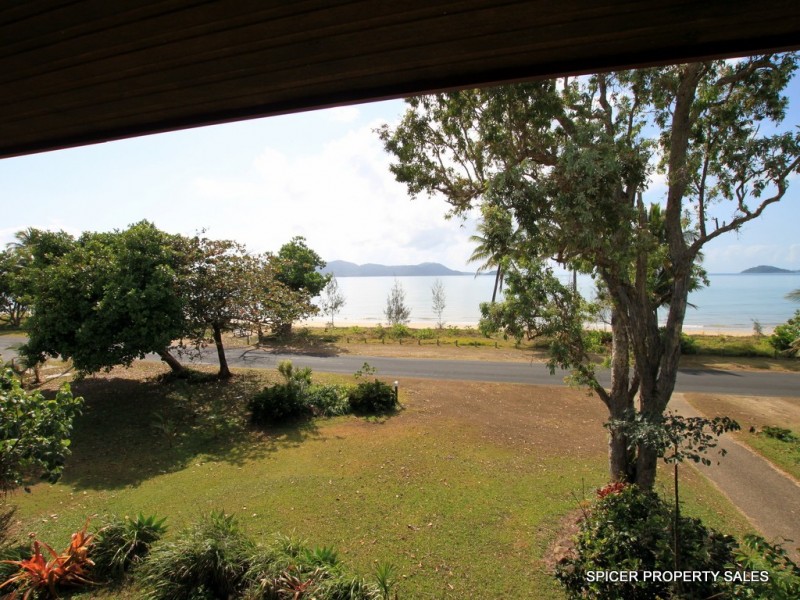 78 Kennedy Esplanade, South Mission Beach QLD 4852