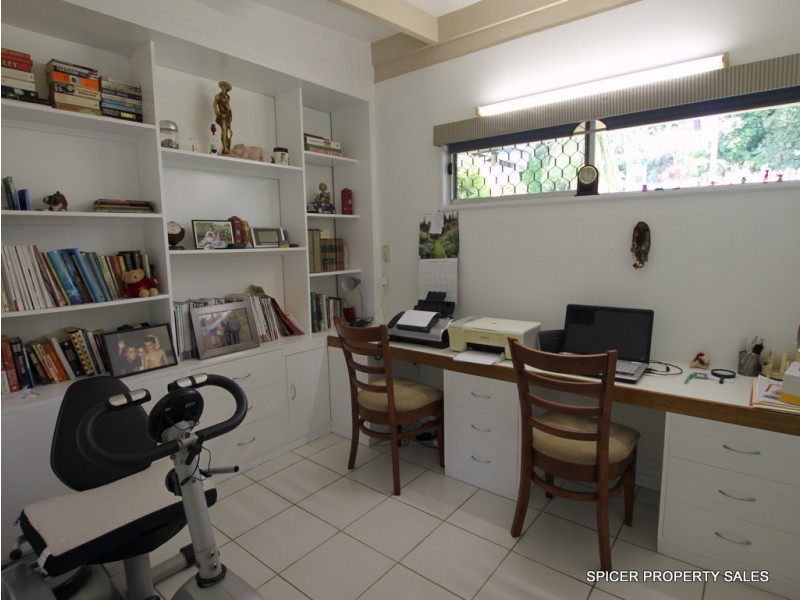 14 Dowzer Street, Tully QLD 4854