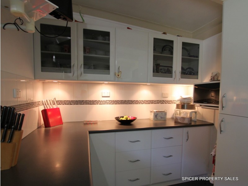 14 Dowzer Street, Tully QLD 4854