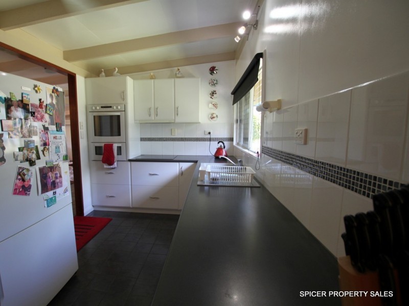 14 Dowzer Street, Tully QLD 4854