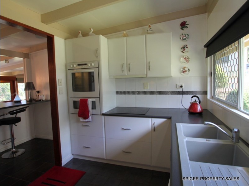 14 Dowzer Street, Tully QLD 4854