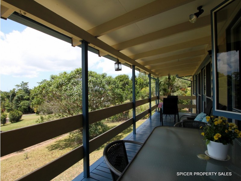 14 Dowzer Street, Tully QLD 4854