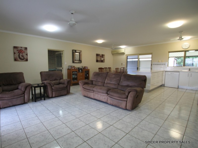 26 Dinan Close, Bulgun QLD 4854