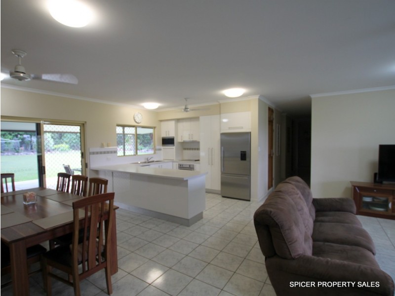 26 Dinan Close, Bulgun QLD 4854