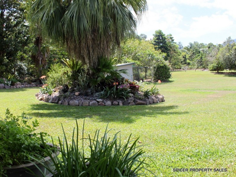 26 Dinan Close, Bulgun QLD 4854