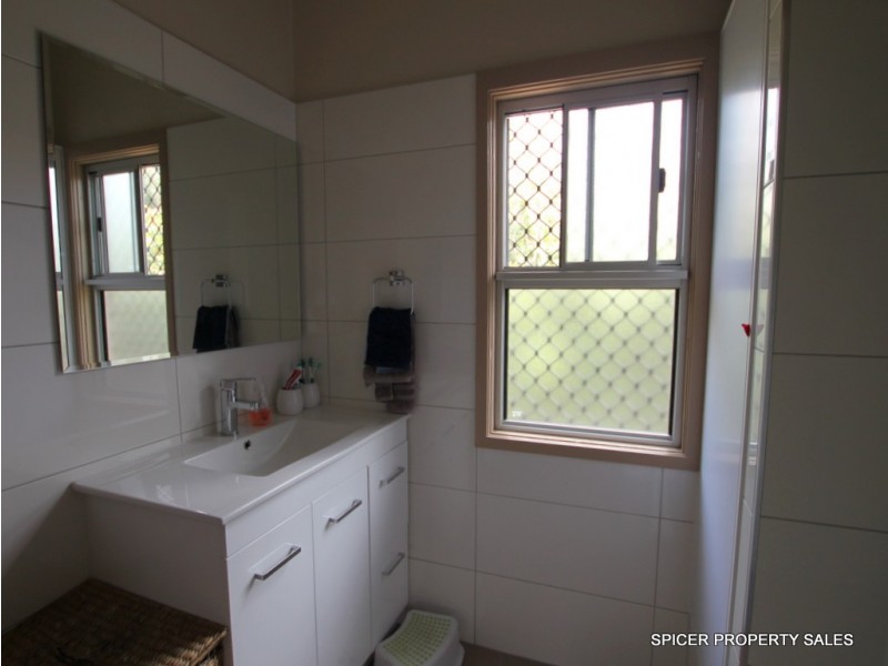 1 Vaughan Street, Tully QLD 4854